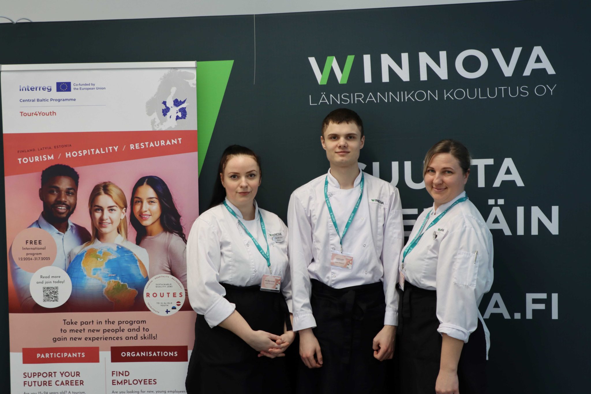 Ukraina2 Young chefs posing for the camera.